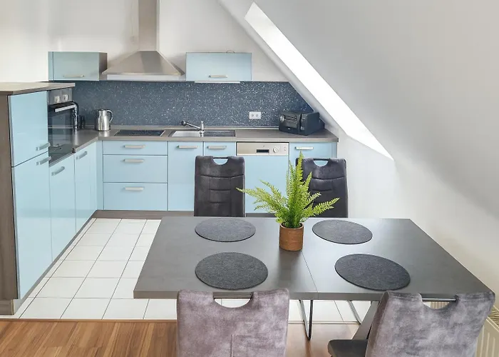 Self-check-in In Mit Parkplatz Nahe Messe, Frankfurt Und Flughafen *