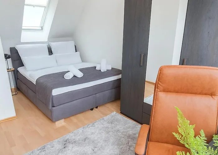 Apartamento Self-check-in In Mit Parkplatz Nahe Messe, Frankfurt Und Flughafen *